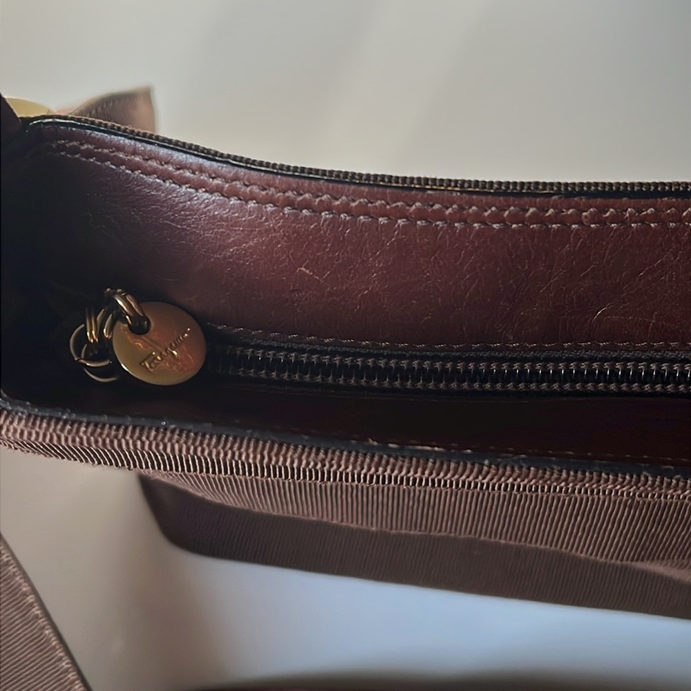 Vintage Salvatore Ferragamo Brown Grosgrain Ribbon Leather Brown Shoulder Bag - Picture 8 of 16